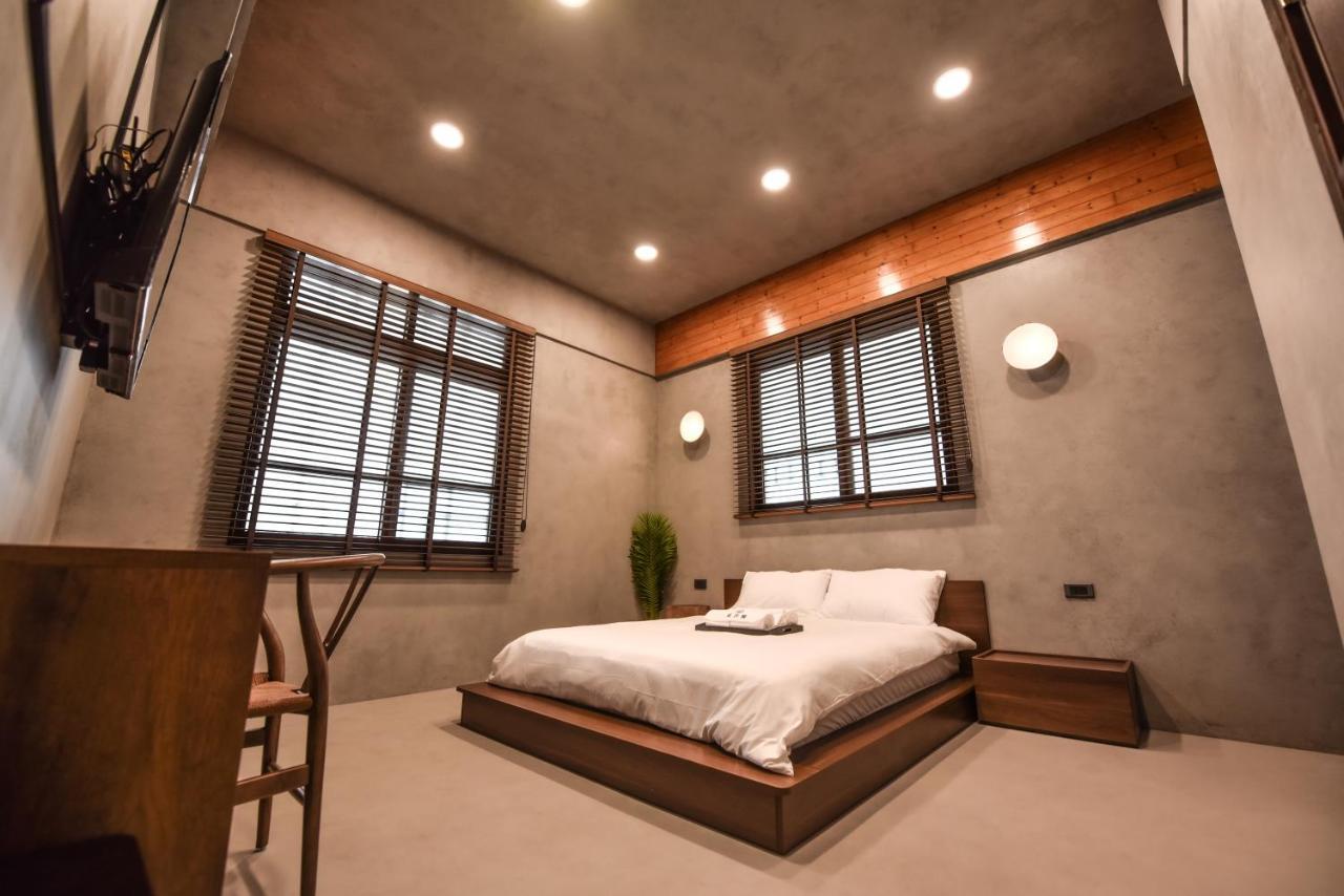 Eryang Homestay Tainan Buitenkant foto