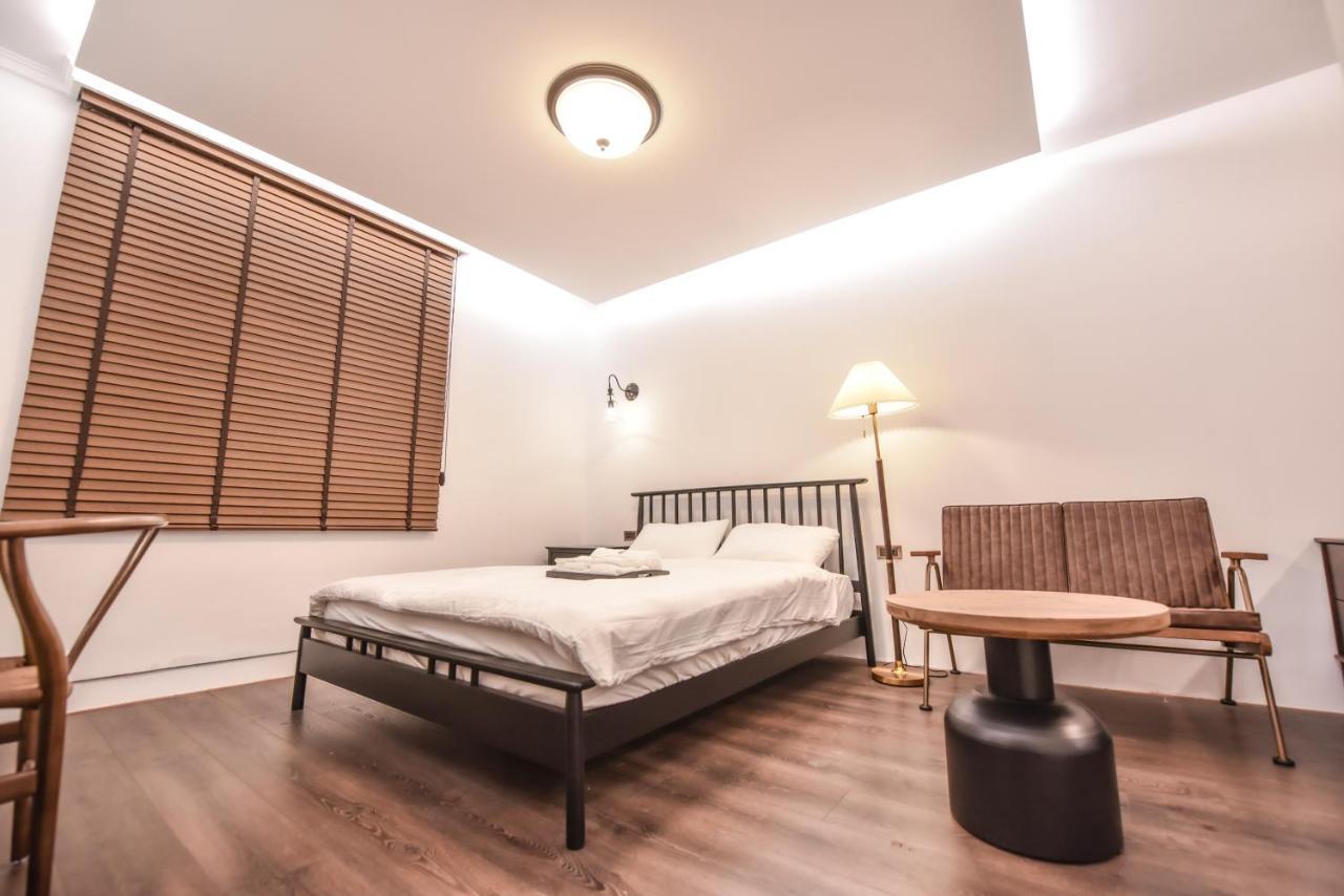 Eryang Homestay Tainan Buitenkant foto