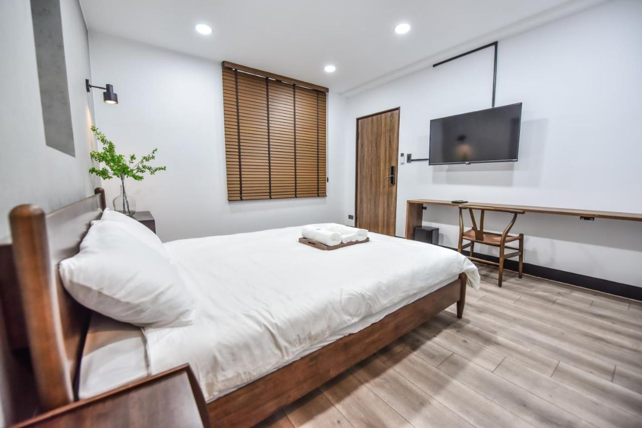 Eryang Homestay Tainan Buitenkant foto