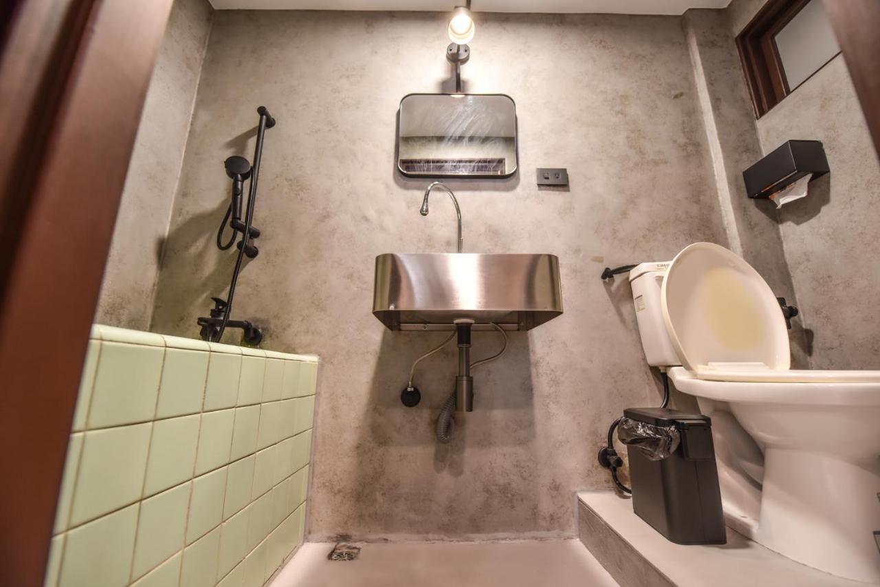 Eryang Homestay Tainan Buitenkant foto