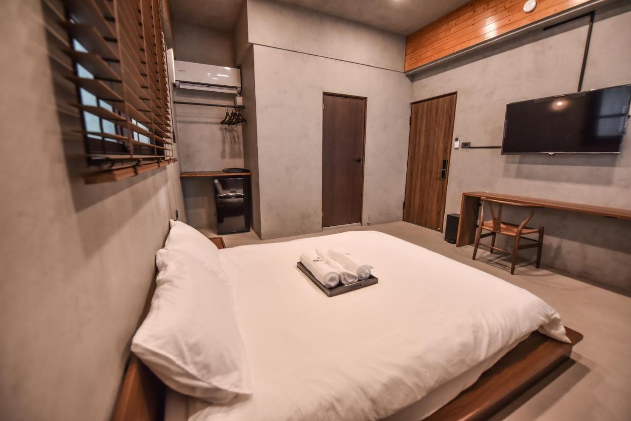 Eryang Homestay Tainan Buitenkant foto