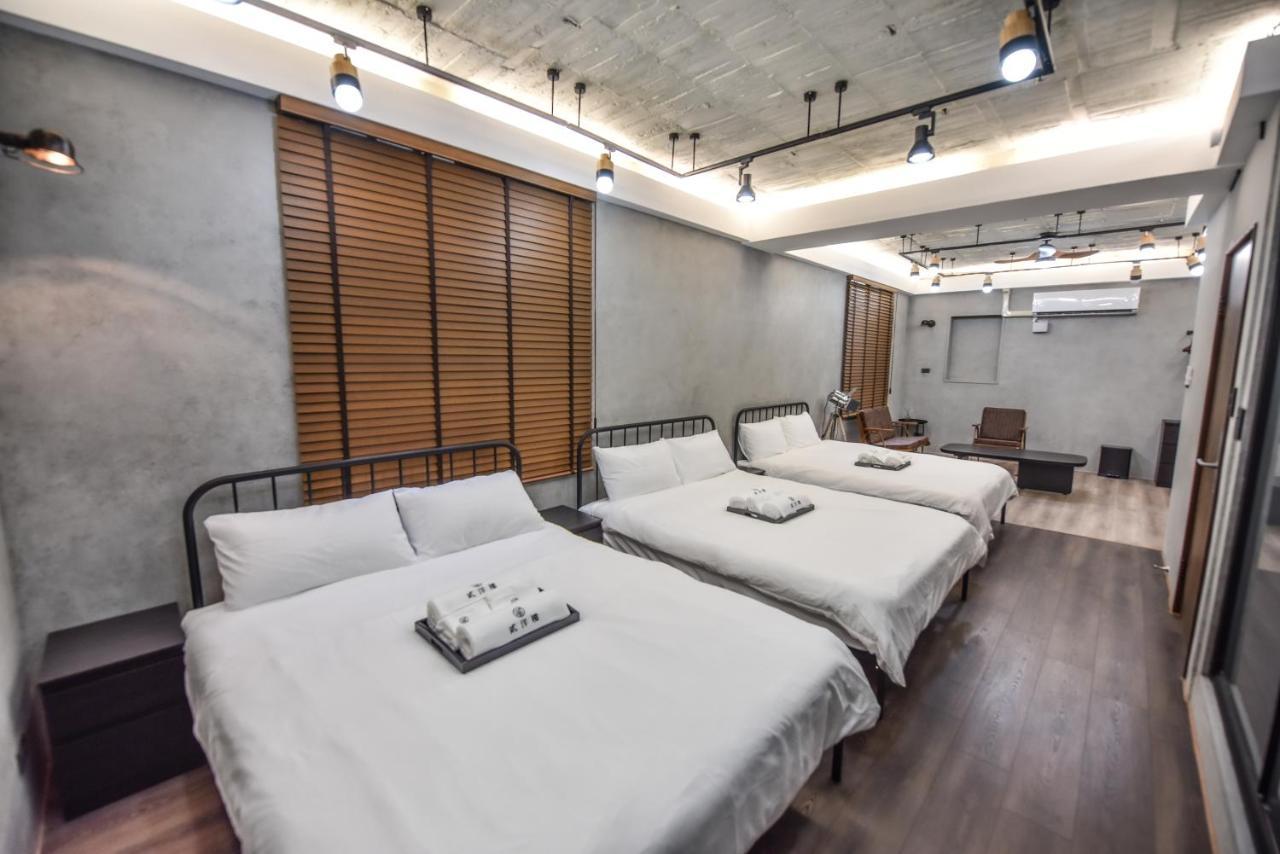 Eryang Homestay Tainan Buitenkant foto